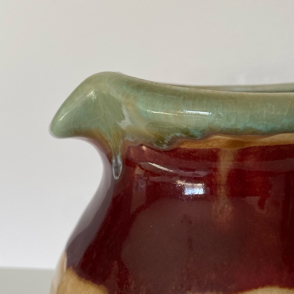 Art Pottery Pitcher Dan Lasser Signed Vermont Glaze Red Tulip 6.25” Green Beige - Picture 5 of 16